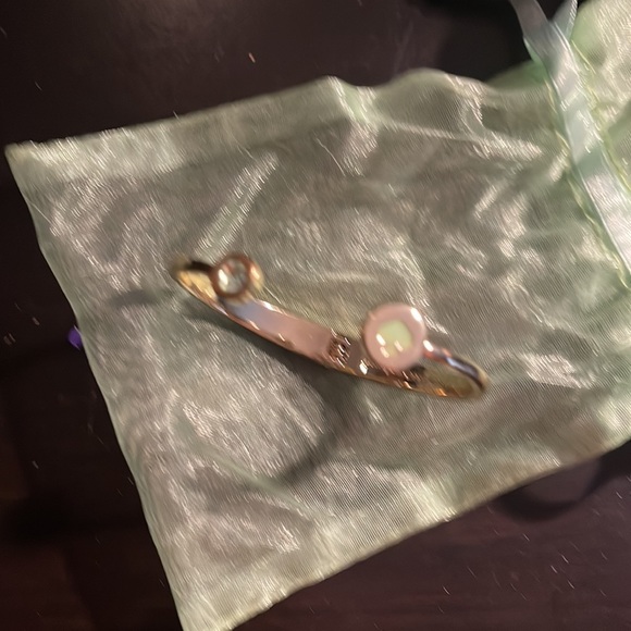 Kate ♠️ Spade bracelet bangle gold green hinged euc - Picture 11 of 11